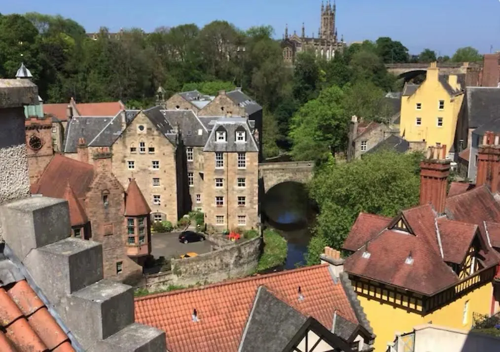 - Edinburgh - Apartment With Balcony And Free, Secure Garage Parking 英国