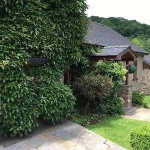 https://ty-carreg-fach.cardiffhotelswales.com